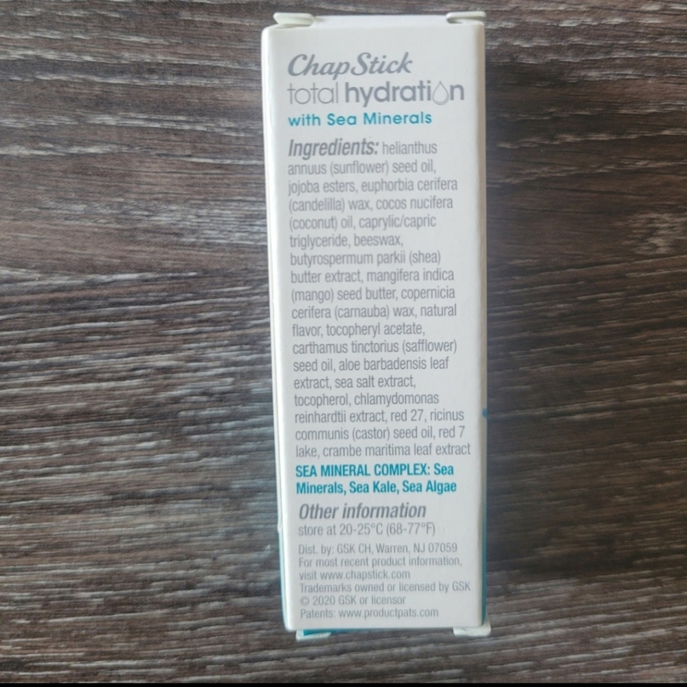 10 Chapstick Total Hydration Lip Balm - Picture 4 of 6